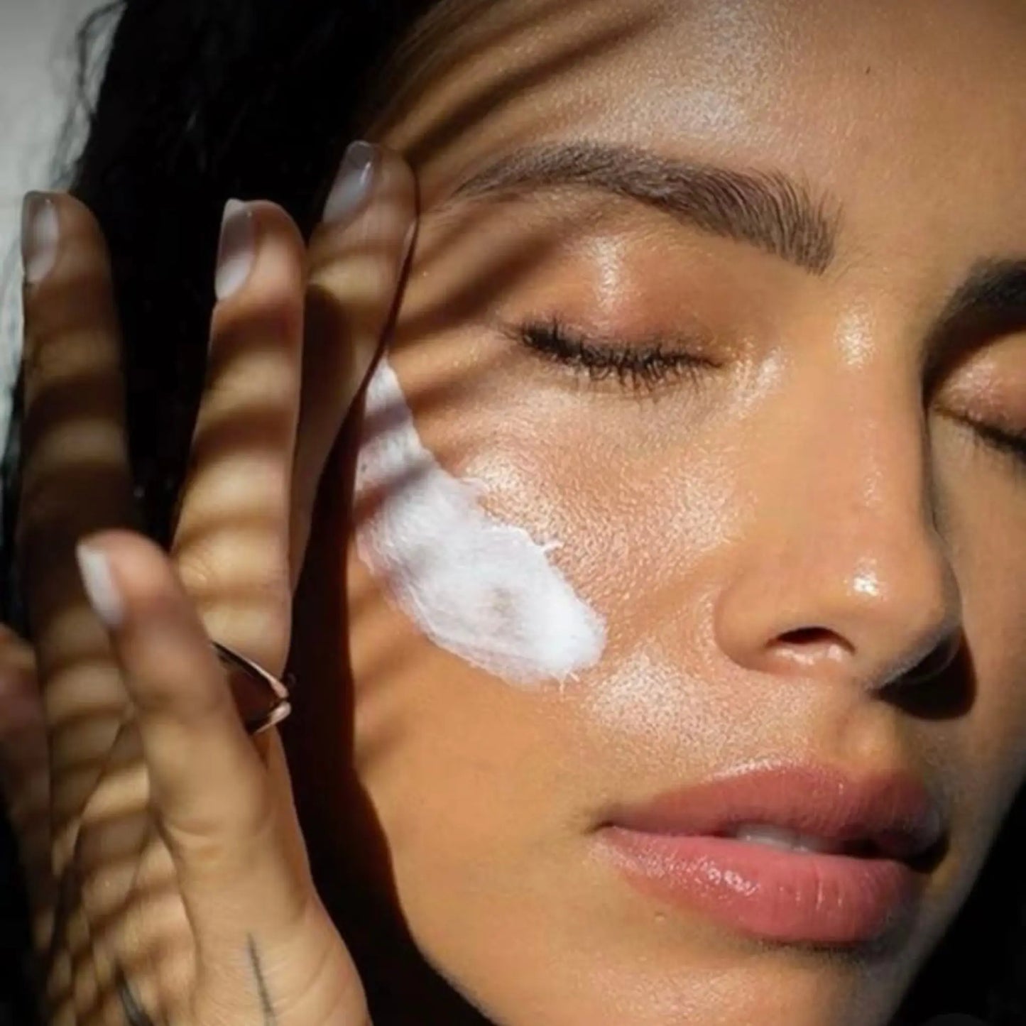 INSTAGLOW INSTANT FACIAL
